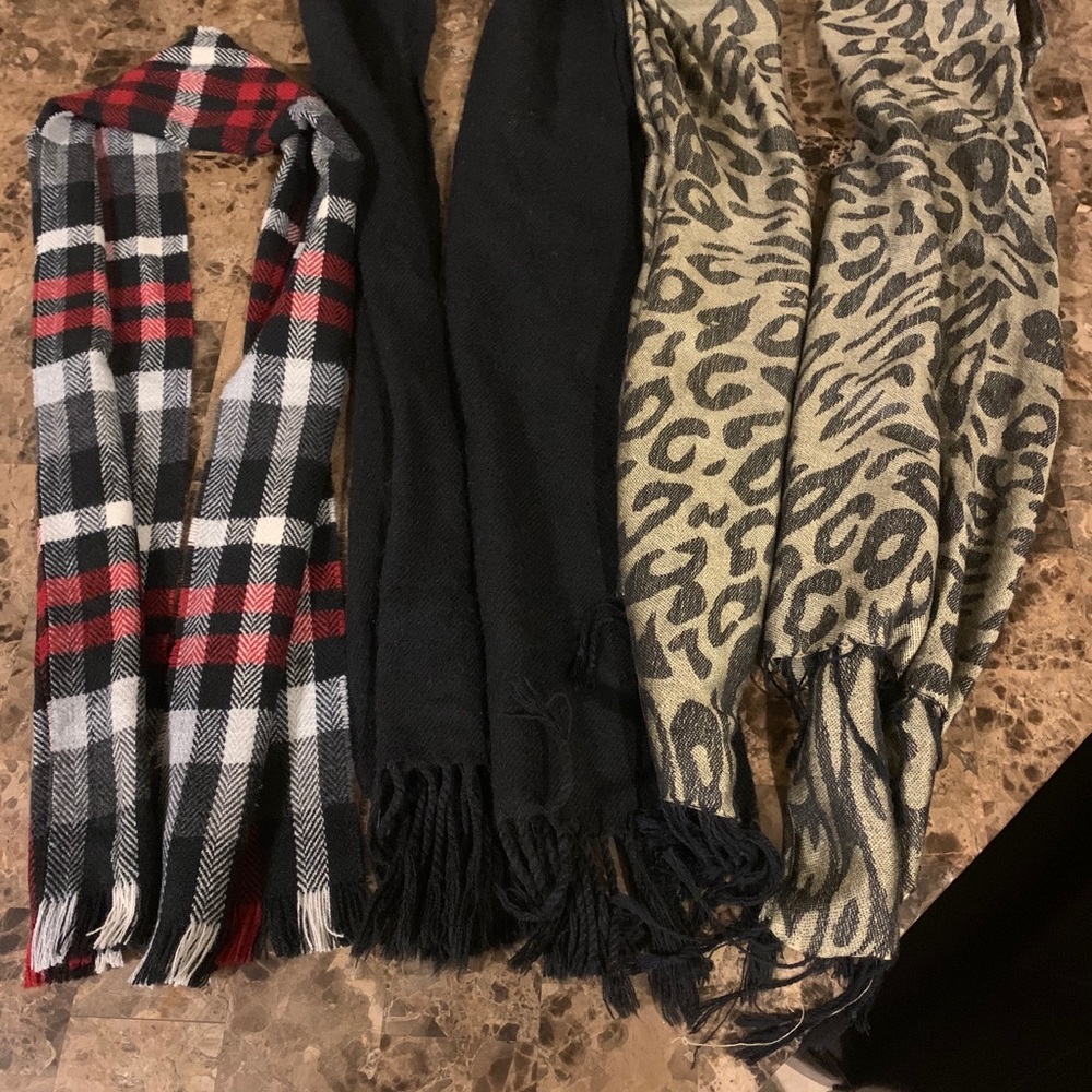 6 Scarves